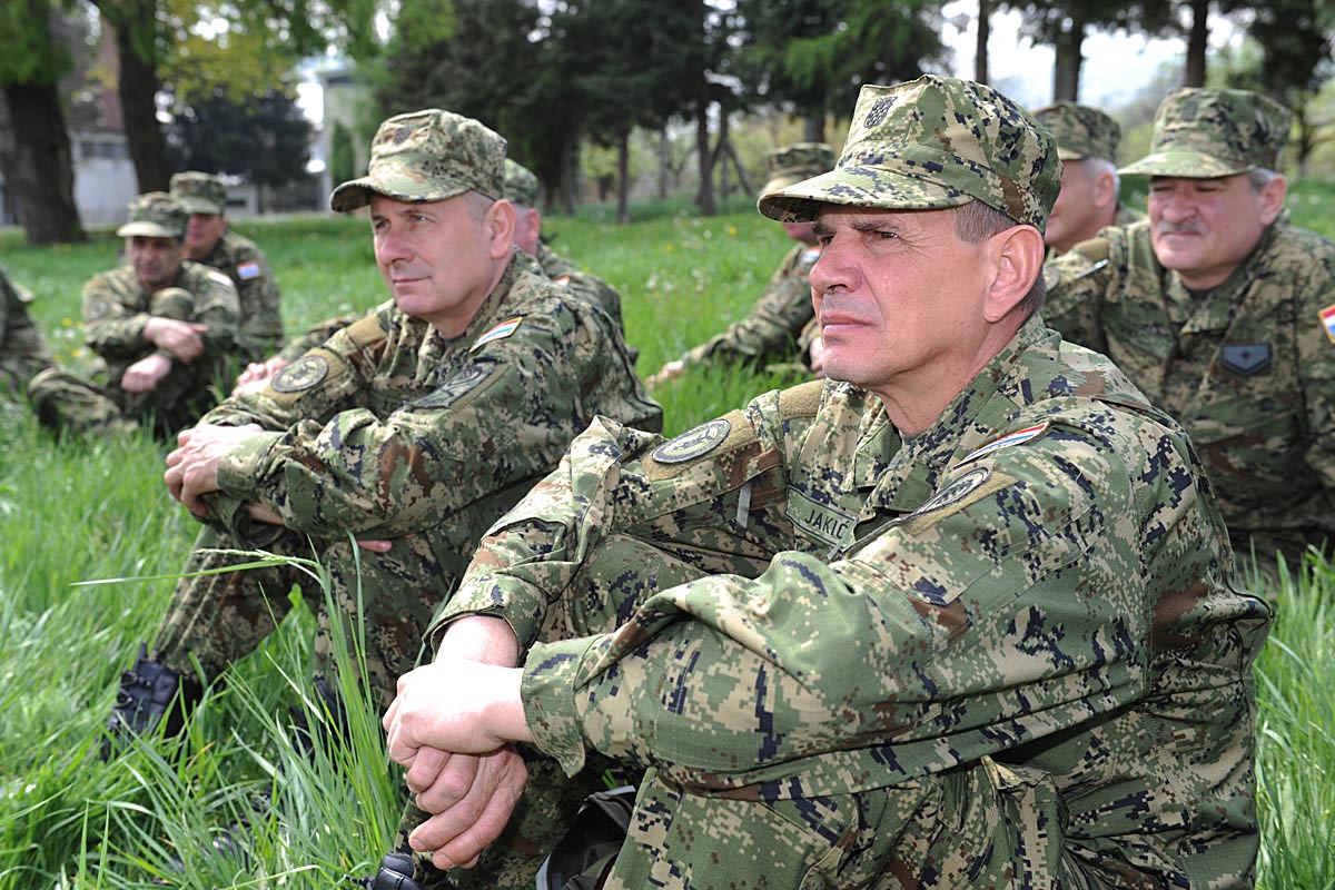 https://www.morh.hr/wp-content/gallery/obuka-vojnih-specijalista-u-pozegi/specijalisti_07042014_14.jpg