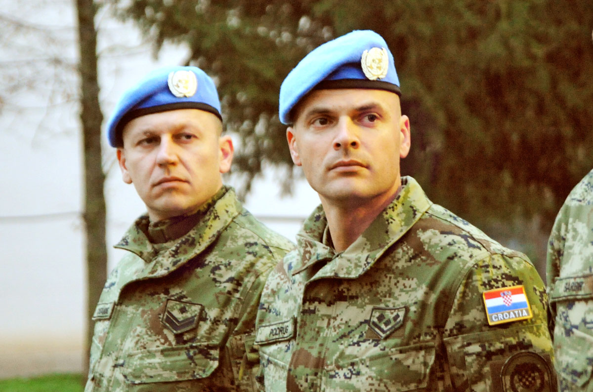 https://www.morh.hr/wp-content/gallery/odlazak-6-kontingenta-osrh-u-misiju-undof/undof_03_24112010.jpg