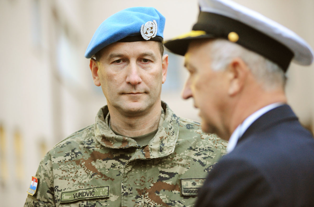 https://www.morh.hr/wp-content/gallery/odlazak-6-kontingenta-osrh-u-misiju-undof/undof_11_24112010.jpg