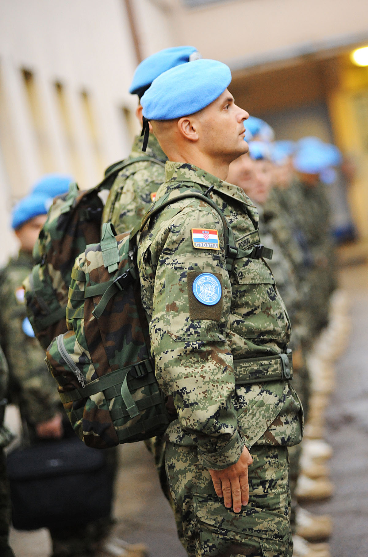 https://www.morh.hr/wp-content/gallery/odlazak-6-kontingenta-osrh-u-misiju-undof/undof_12_24112010.jpg