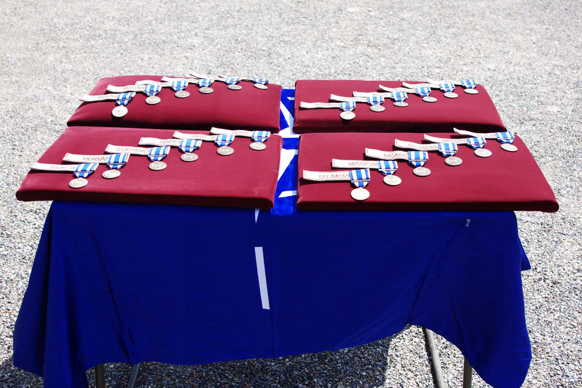 https://www.morh.hr/wp-content/gallery/odrana-primopredaja-izmeu-19-i-20-hrvcon-a-isaf/primopredaja_12092012_4.jpg