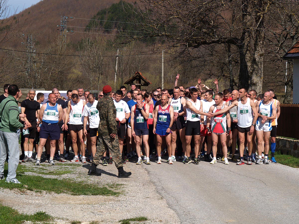 https://www.morh.hr/wp-content/gallery/odrano-14-prvenstvo-pripadnika-oruanih-snaga-republike-hrvatske-u-krosu/kross_osrh_18042013_4.jpg