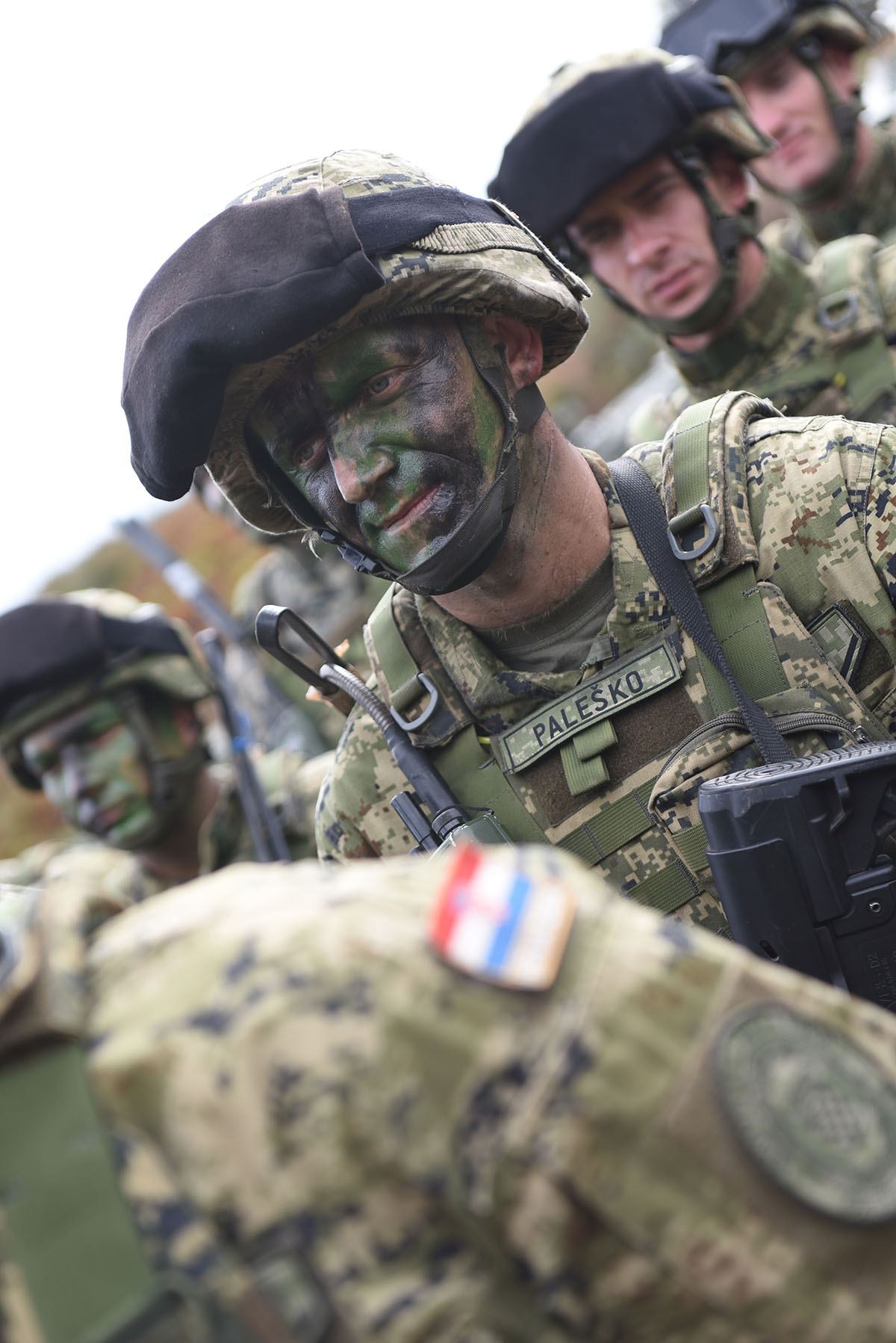 https://www.morh.hr/wp-content/gallery/odrzan-dan-uvazenih-gostiju-na-medunarodnoj-vojnoj-vjezbi-udar-19/udar_19_03102019_11.jpg