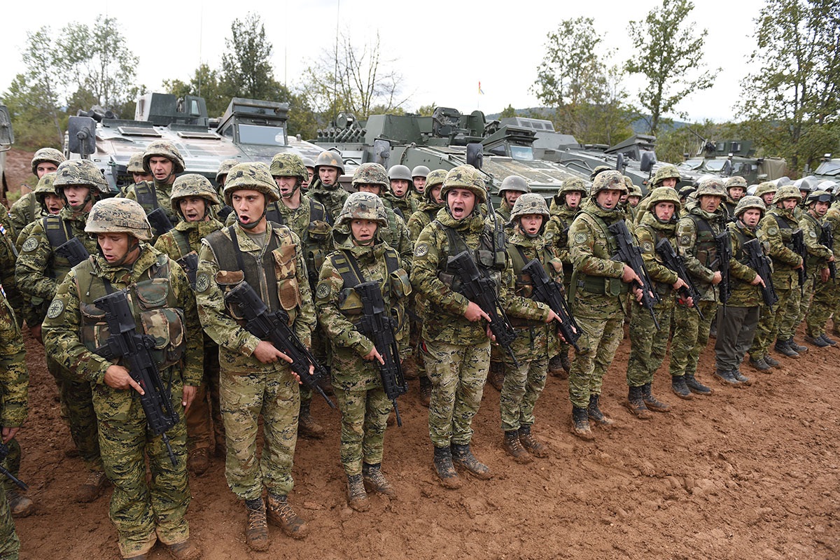 https://www.morh.hr/wp-content/gallery/odrzan-dan-uvazenih-gostiju-na-medunarodnoj-vojnoj-vjezbi-udar-19/udar_19_03102019_13.jpg