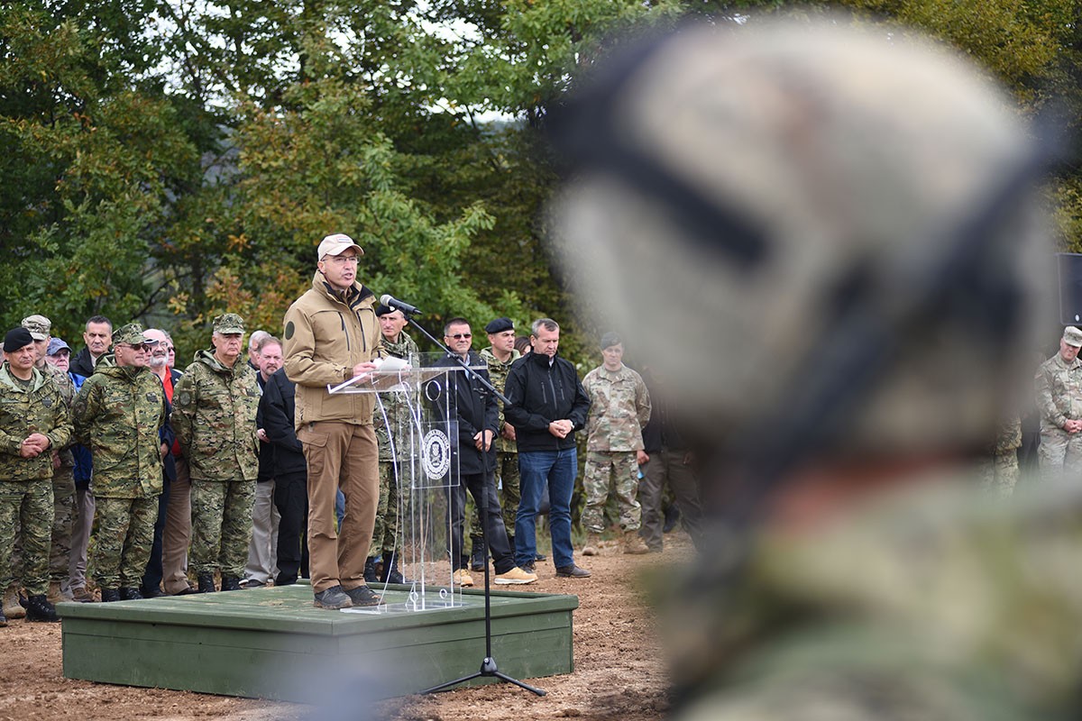 https://www.morh.hr/wp-content/gallery/odrzan-dan-uvazenih-gostiju-na-medunarodnoj-vojnoj-vjezbi-udar-19/udar_19_03102019_55.jpg
