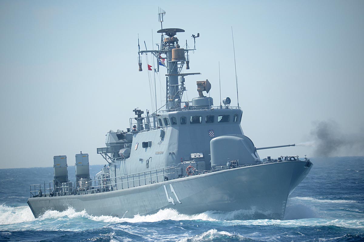 https://www.morh.hr/wp-content/gallery/odrzan-zavrsni-prikaz-vojne-vjezbe-harpun-2014/harpun_14_07052014_08.jpg