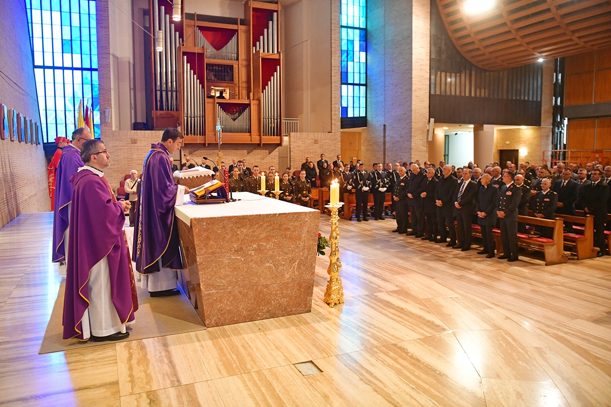 https://www.morh.hr/wp-content/gallery/odrzana-misa-zadusnica-za-poginule-i-umrle-hrvatske-branitelje-1/misa_sv_mati_slobode_30102019_06.jpg