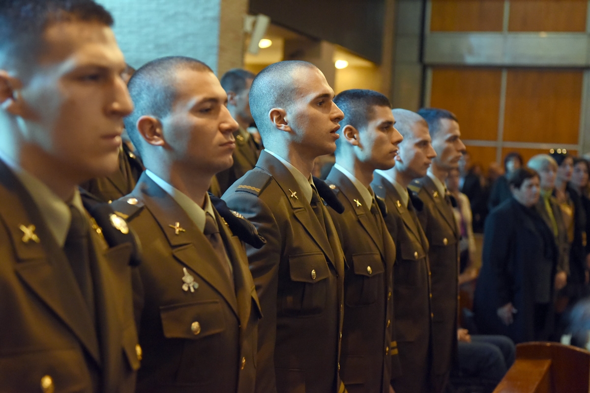 https://www.morh.hr/wp-content/gallery/odrzana-misa-zadusnica-za-poginule-i-umrle-hrvatske-branitelje/dusni_dan_svi_sveti_branitelji_sveta_mati_slobode_20181102_22.jpg