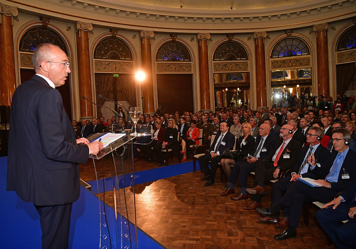 https://www.morh.hr/wp-content/gallery/odrzana-prva-medunarodna-konferencija-o-domovinskoj-sigurnosti-1/medunarodna-konferencija-na-temu-domovinske-sigurnosti_17092019_09.jpg
