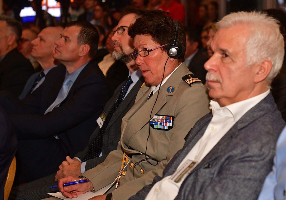 https://www.morh.hr/wp-content/gallery/odrzana-prva-medunarodna-konferencija-o-domovinskoj-sigurnosti-1/medunarodna-konferencija-na-temu-domovinske-sigurnosti_17092019_11.jpg