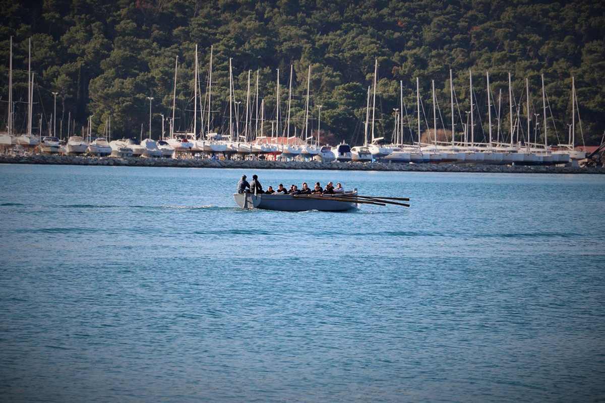 https://www.morh.hr/wp-content/gallery/odrzana-regata-kutera-hrm-a-u-povodu-blagdana-svetog-nikole/regata_04122019_01.jpg