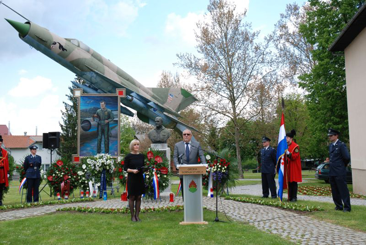 https://www.morh.hr/wp-content/gallery/odrzani-susreti-za-rudija/mihalic_0082.jpg