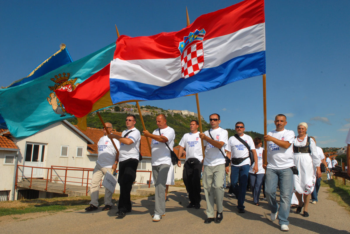https://www.morh.hr/wp-content/gallery/oluja-2009/oluja_05082009_19.jpg