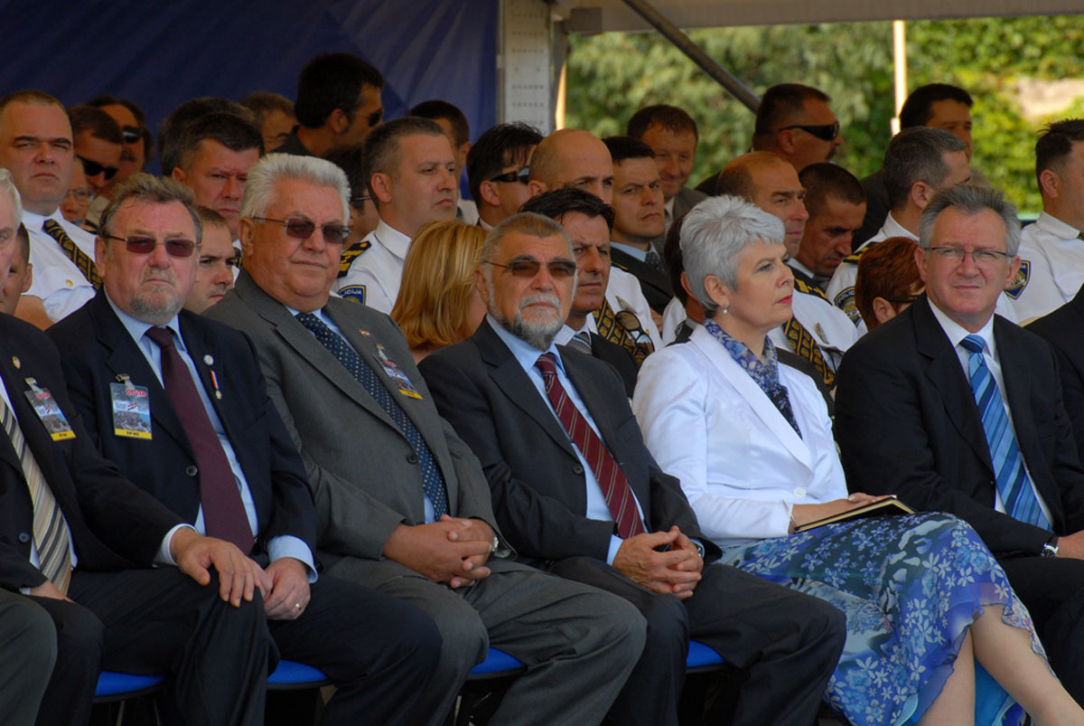 https://www.morh.hr/wp-content/gallery/oluja-2009/oluja_05082009_37.jpg
