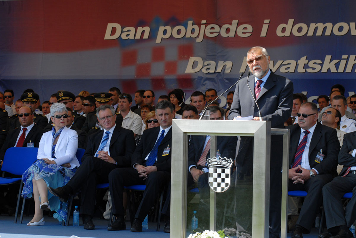 https://www.morh.hr/wp-content/gallery/oluja-2009/oluja_05082009_45.jpg