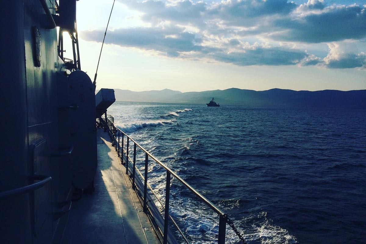 https://www.morh.hr/wp-content/gallery/oprostaj-hrvatske-ratne-mornarice-od-olivera-dragojevica/oliver_31072018_04.jpg