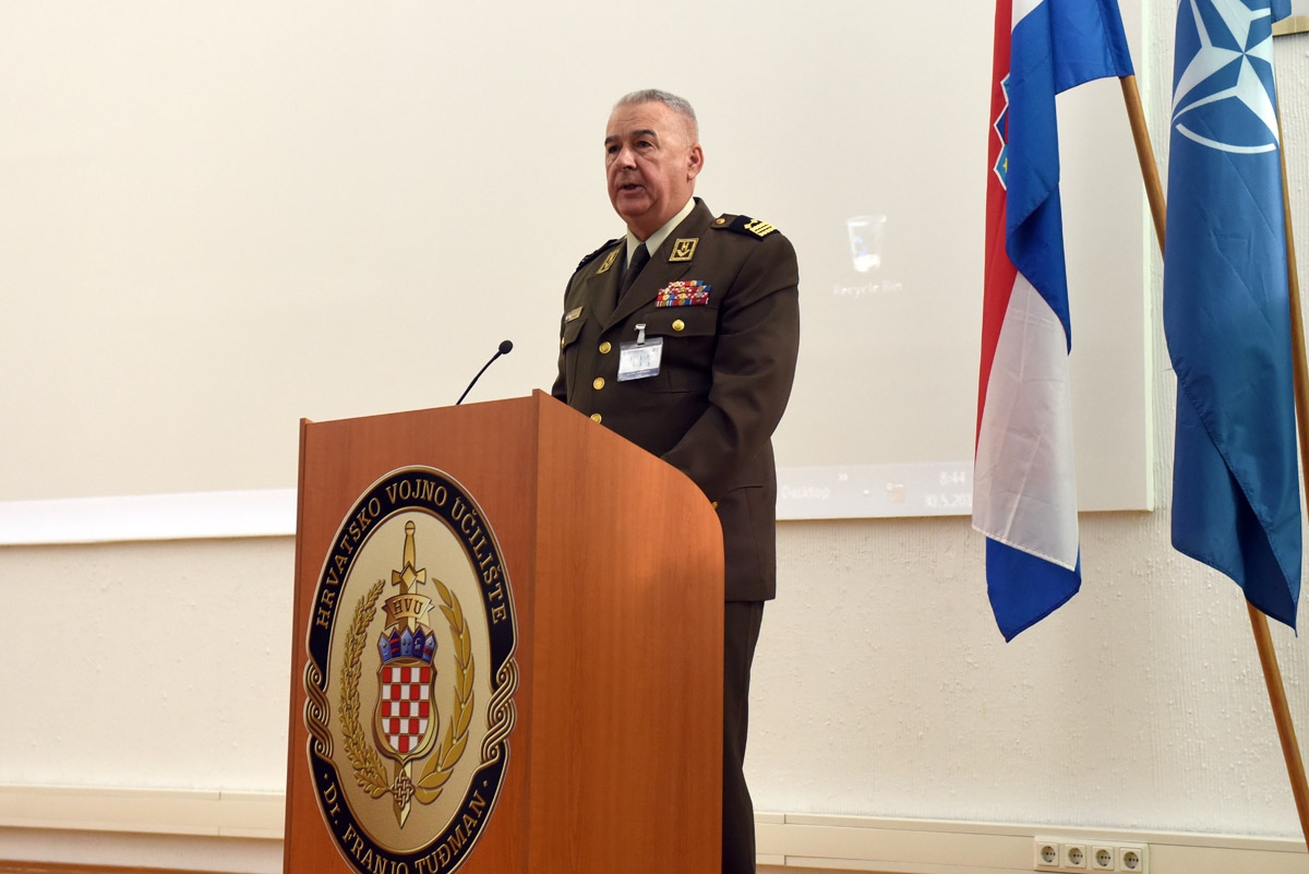 https://www.morh.hr/wp-content/gallery/otvorena-47-konferencija-zapovjednika-vojnih-akademija/conference_of_commandants_30052018_13.jpg