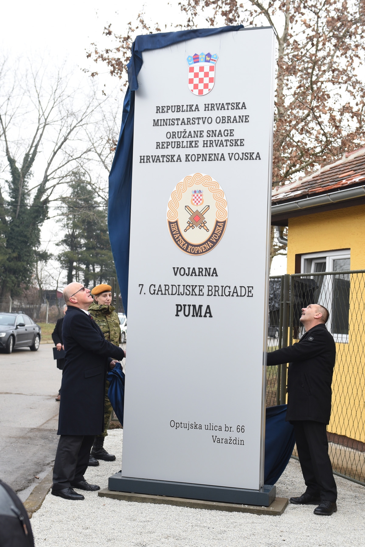 https://www.morh.hr/wp-content/gallery/otvorena-vojarna-7-gardijske-brigade-puma-u-varazdinu/otvorena_vojarna_7gb_puma_varazdin_201218_02.jpg