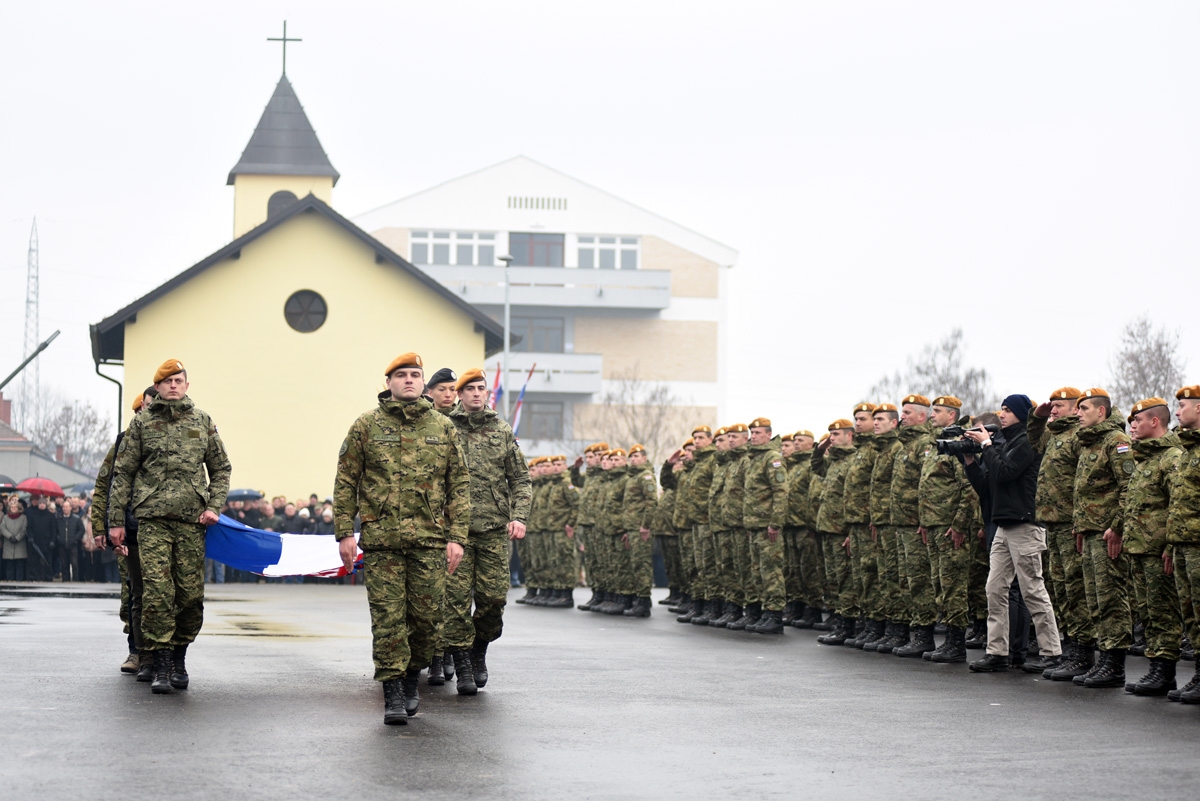 https://www.morh.hr/wp-content/gallery/otvorena-vojarna-7-gardijske-brigade-puma-u-varazdinu/otvorena_vojarna_7gb_puma_varazdin_201218_27.jpg