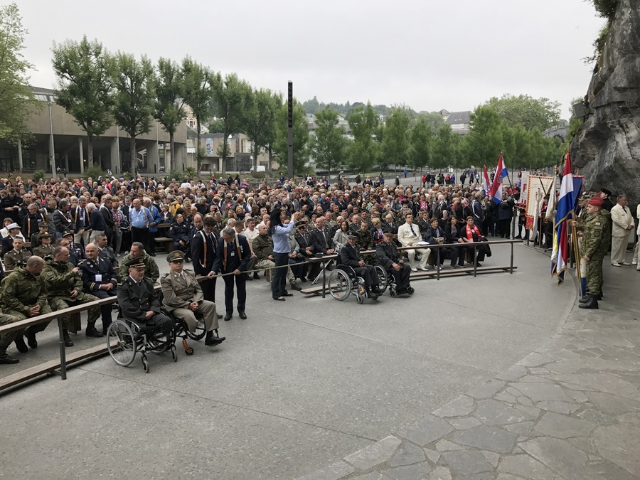 https://www.morh.hr/wp-content/gallery/otvoreno-59-medunarodno-vojno-hodocasce-u-lourdesu/lourdes_19052017_03.jpg