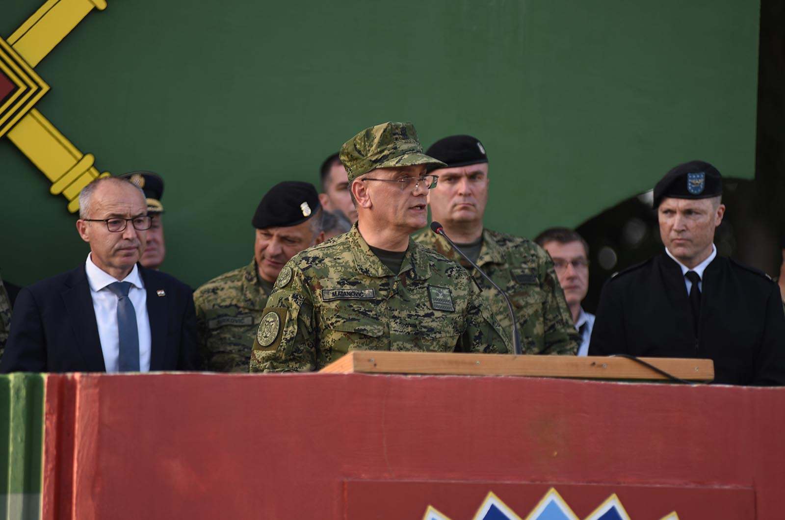 https://www.morh.hr/wp-content/gallery/peti-hrvatski-kontingent-ispracen-u-nato-efp-u-poljsku/5_hrvcon_poljska_poland_hv_osrh_221019_16.jpg