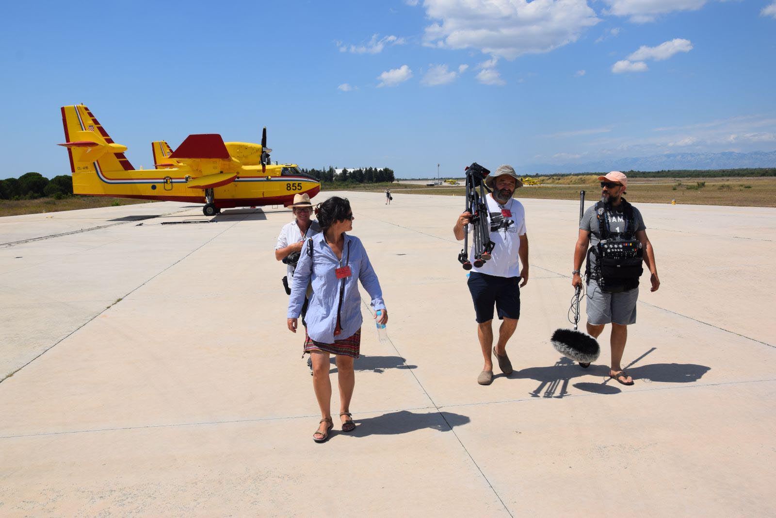https://www.morh.hr/wp-content/gallery/piloti-canadaira-i-airtractora-u-filmu-o-buri/piloti_14072017_6.jpg
