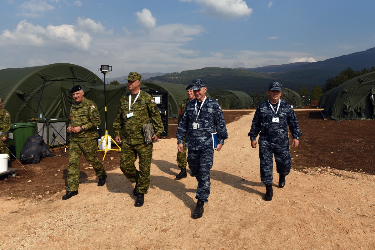 https://www.morh.hr/wp-content/gallery/pocela-zavrsna-faza-priprema-za-vjezbu-velebit-18-zdruzena-snaga/pripreme_vv_velebit18_zdruzena_snaga_09102018_10.jpg