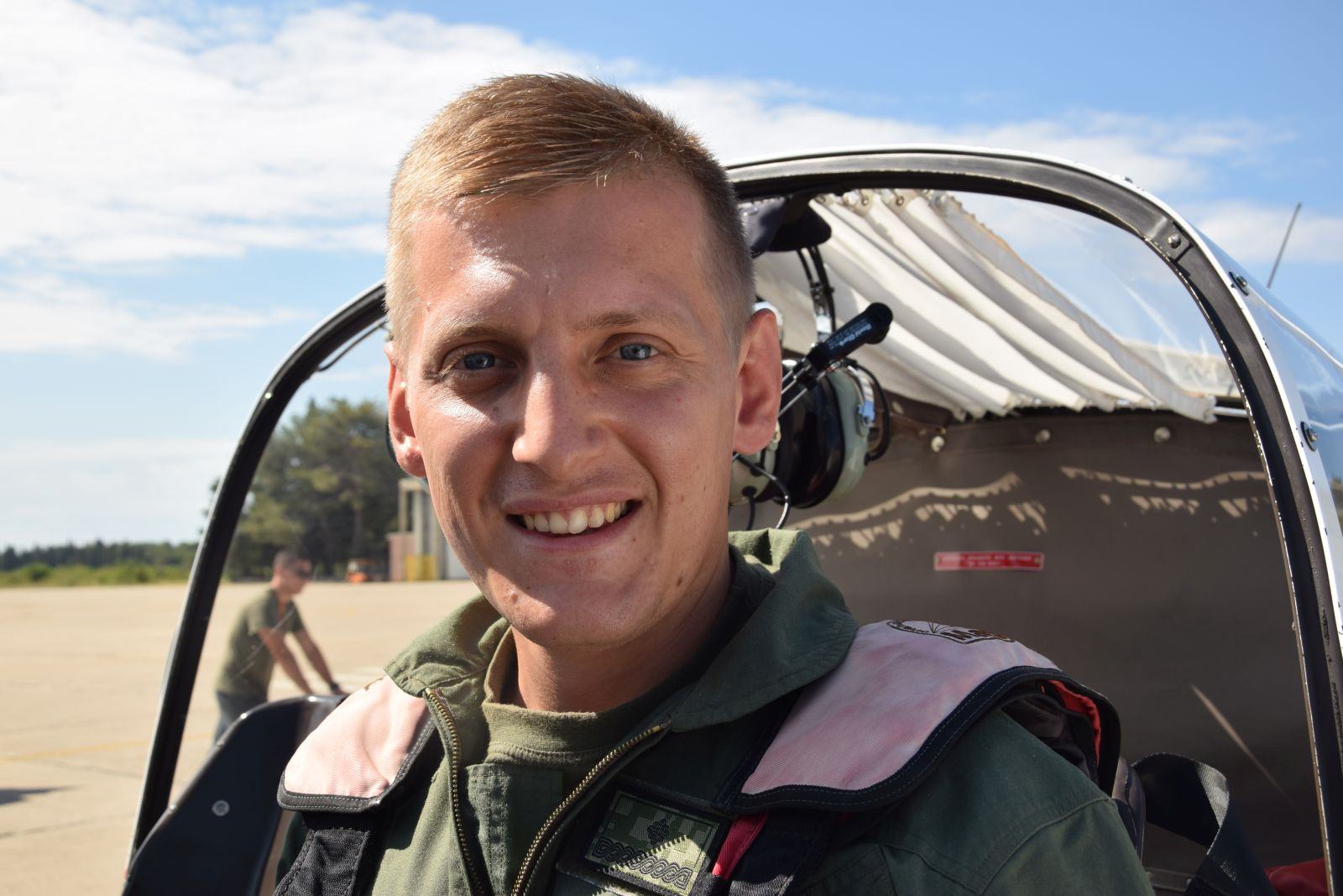 https://www.morh.hr/wp-content/gallery/pocelo-selekcijsko-letenje-novog-narastaja-vojnih-pilota/selekcijsko_letenje_vojni_pilot_12072019_07.jpg