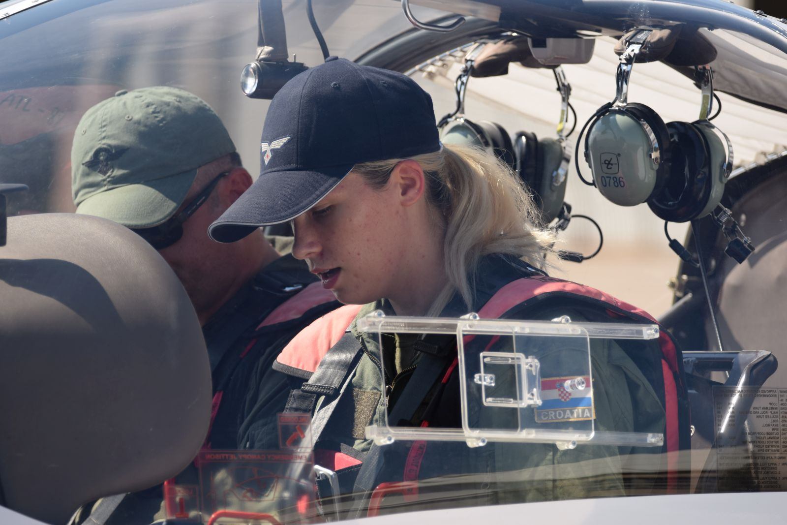 https://www.morh.hr/wp-content/gallery/pocelo-selekcijsko-letenje-novog-narastaja-vojnih-pilota/selekcijsko_letenje_vojni_pilot_12072019_08.jpg