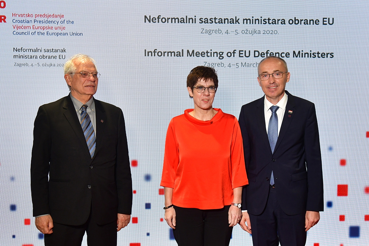 https://www.morh.hr/wp-content/gallery/poceo-neformalni-sastanak-ministara-obrane-eu-u-zagrebu/wil_7286.jpg