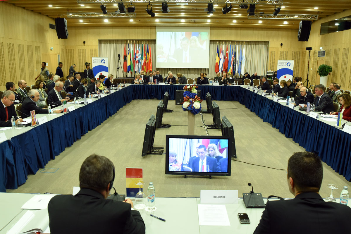 https://www.morh.hr/wp-content/gallery/poceo-sastanak-foruma-ministara-obrane-jugoistocne-europe-sedm/jfk_7462.jpg