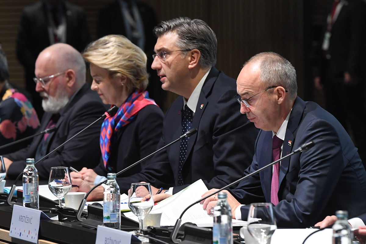 https://www.morh.hr/wp-content/gallery/pocetak-sastanka-vlade-republike-hrvatske-i-europske-komisije/20200110_pocetak_predsjedanja_eu_05.jpg