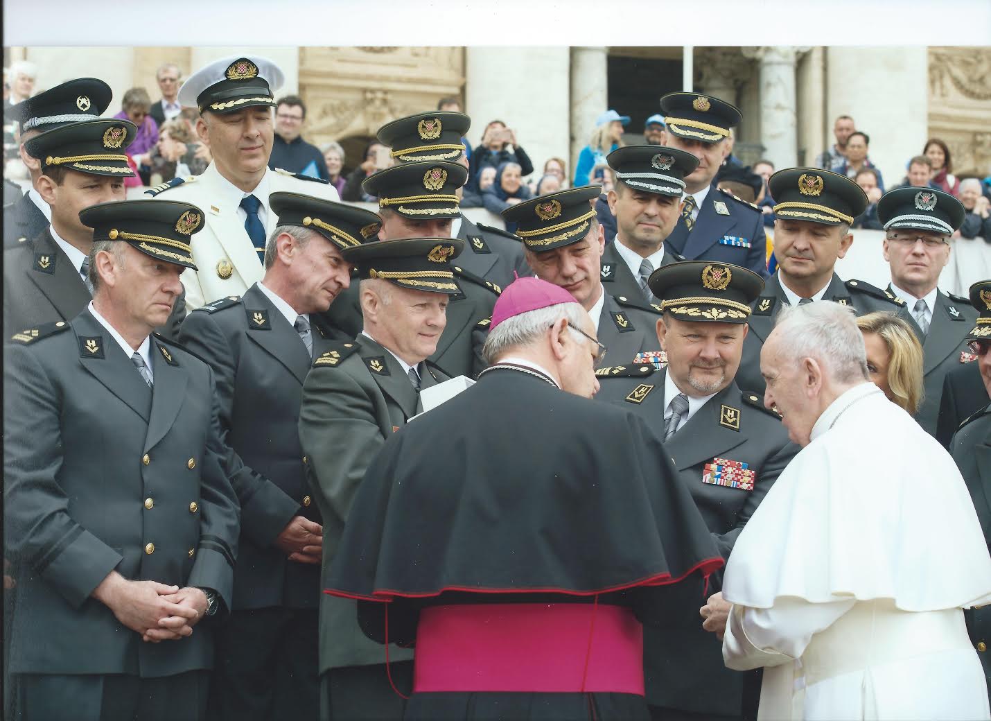 https://www.morh.hr/wp-content/gallery/polaznici-ratne-skole-posjetili-italiju-i-svetu-stolicu/ratna_02052017_06.jpg