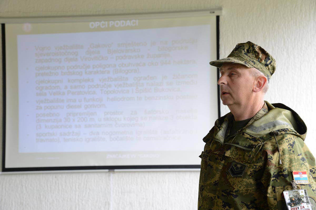 https://www.morh.hr/wp-content/gallery/porucnik-korvete-ante-jovic-prvi-za-hrvatsku-2016/najvojnik_jk_12052016_08.jpg