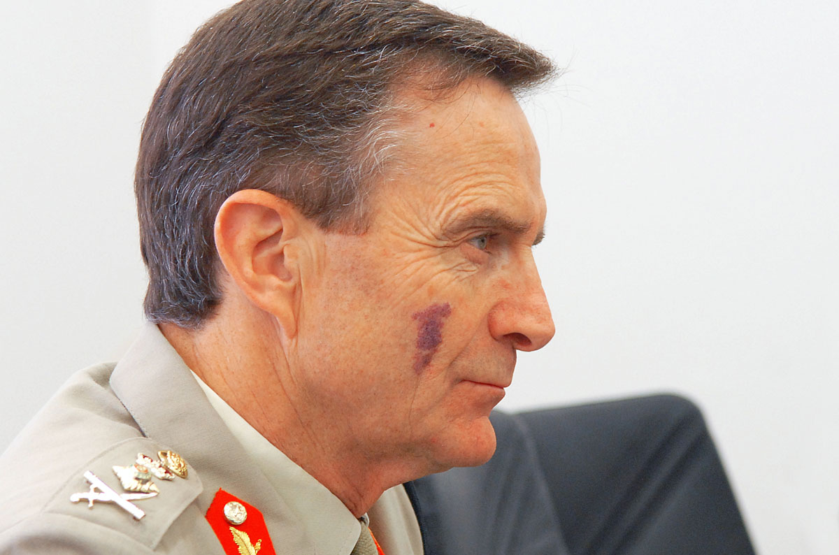 https://www.morh.hr/wp-content/gallery/posjet-zamjenika-zapovjednika-nato-zapovjednitva-za-operacije/doc_0155_06072010.jpg