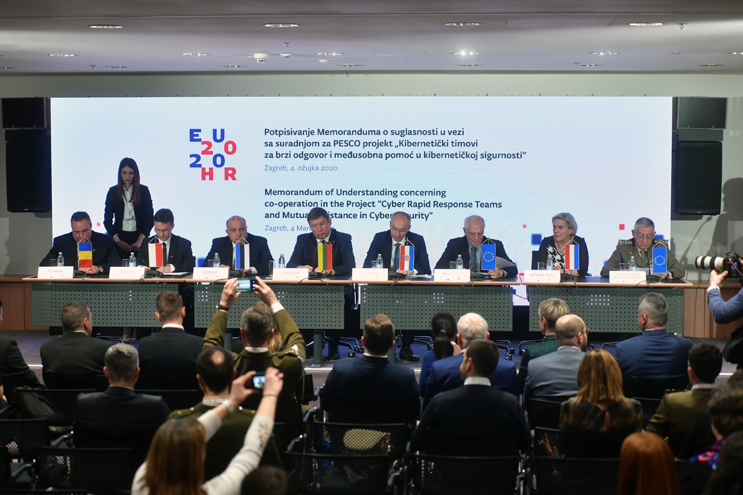 https://www.morh.hr/wp-content/gallery/potpisan-memorandum-za-pesco-projekt-u-podrucju-kiberneticke-sigurnosti-1/20200304-pesco-07.jpg