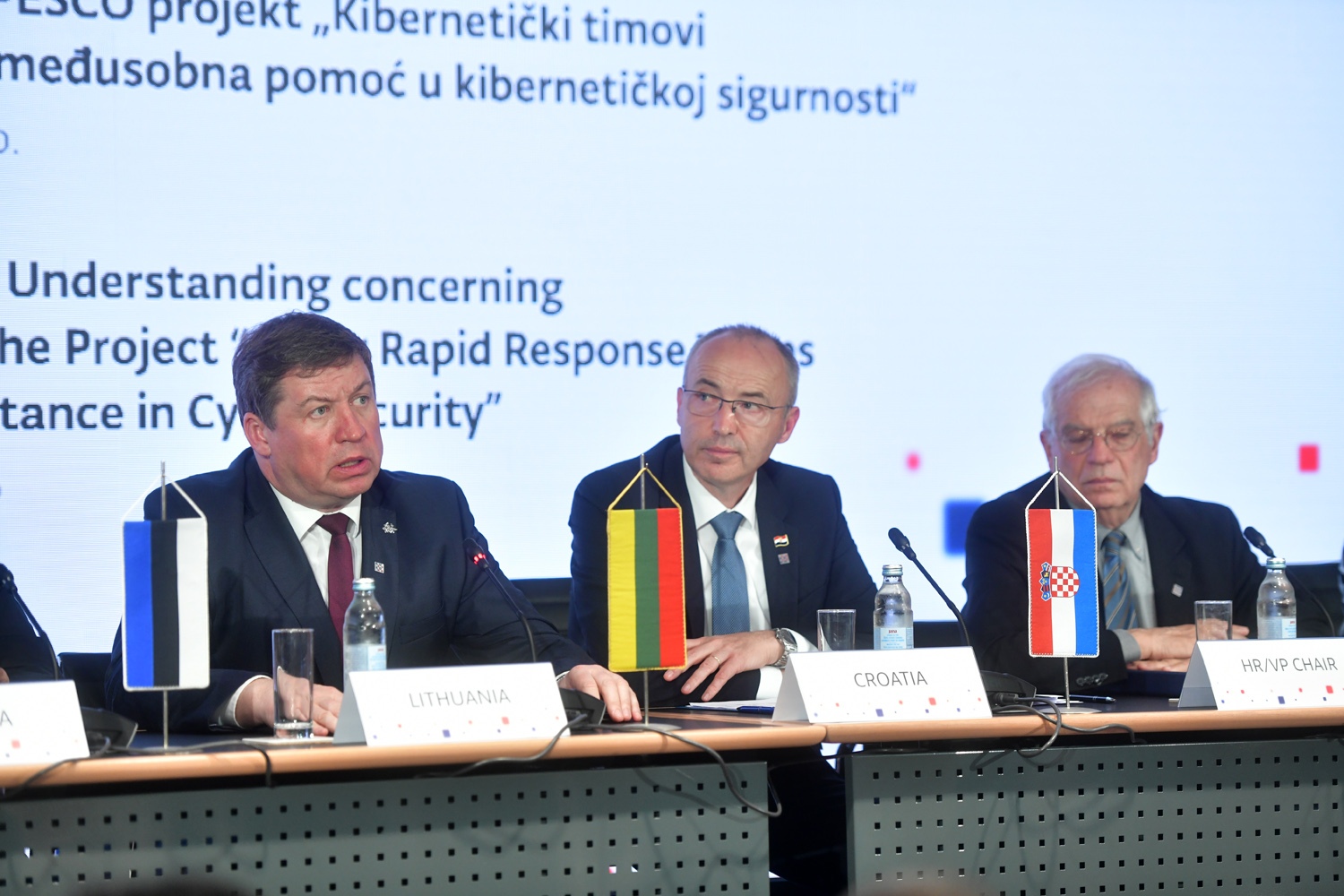https://www.morh.hr/wp-content/gallery/potpisan-memorandum-za-pesco-projekt-u-podrucju-kiberneticke-sigurnosti-1/20200304-pesco-10.jpg
