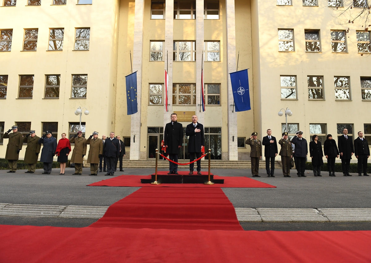 https://www.morh.hr/wp-content/gallery/potpisan-sporazum-o-obrambenoj-suradnji-hrvatske-i-poljske/krsticevic_blaszczak_zagreb_14012019_140119_16.jpg