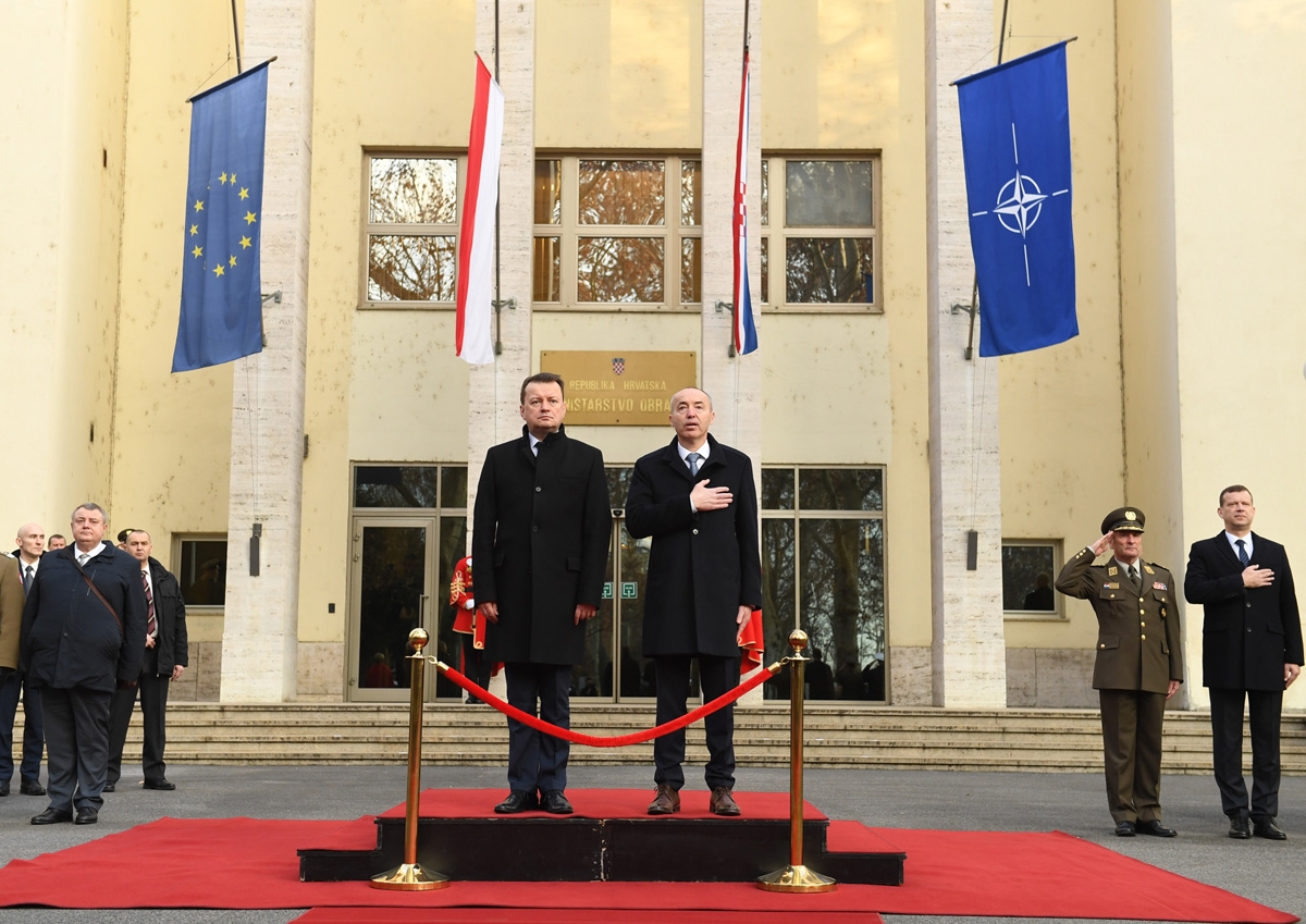 https://www.morh.hr/wp-content/gallery/potpisan-sporazum-o-obrambenoj-suradnji-hrvatske-i-poljske/krsticevic_blaszczak_zagreb_14012019_140119_17.jpg