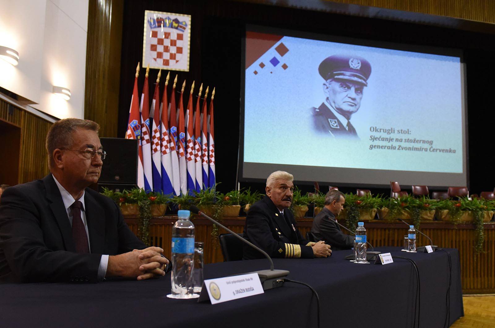 https://www.morh.hr/wp-content/gallery/povodom-dana-glavnog-stozera-odrzan-okrugli-stol-o-generalu-cervenku/okrugli_stol_general_cervenko_190719_16.jpg