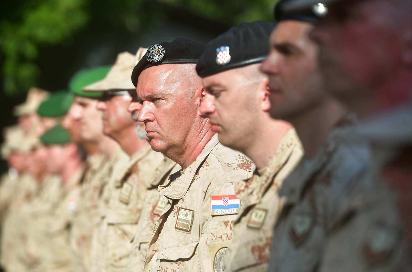 https://www.morh.hr/wp-content/gallery/povratak-10-hrvcon-a-iz-misije-resolute-support-u-afganistanu/10_hrvcon_resolute_support_nato_170919_11.jpg