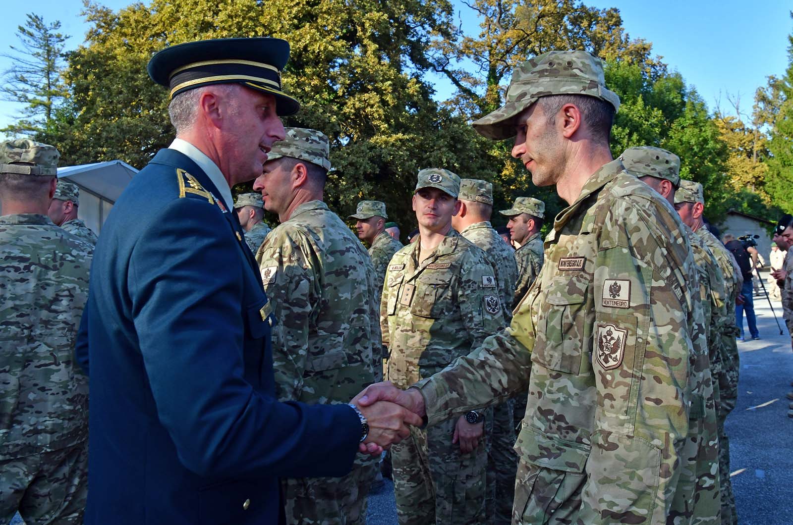 https://www.morh.hr/wp-content/gallery/povratak-10-hrvcon-a-iz-misije-resolute-support-u-afganistanu/10_hrvcon_resolute_support_nato_170919_40.jpg