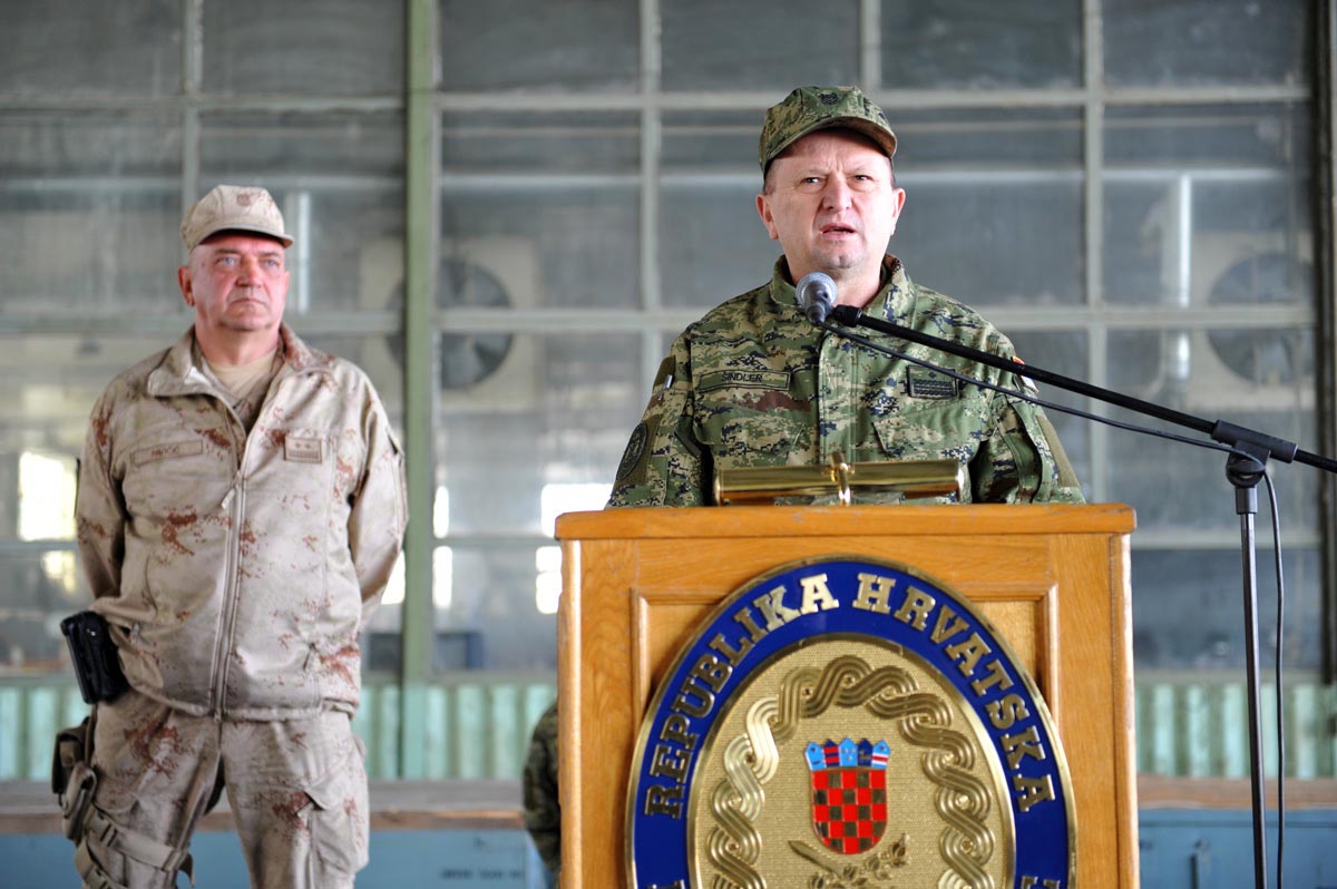 https://www.morh.hr/wp-content/gallery/povratak-18-hrvcon-a-iz-mirovne-misije-isaf/povratak_18_hrvcon_1803201214.jpg