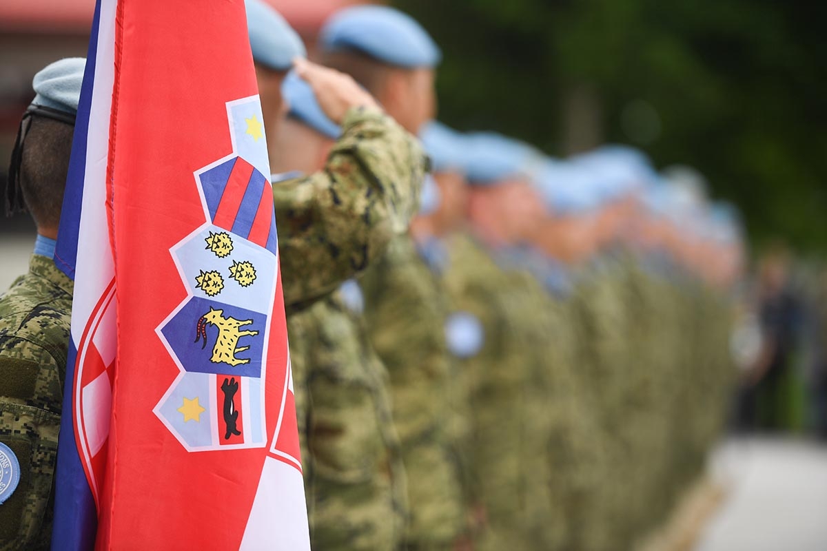 https://www.morh.hr/wp-content/gallery/povratak-2-hrvcon-a-unifil-iz-operacije-un-a-u-libanonu/povratak_2hrvcon_libanon_unifil_300519_03.jpg