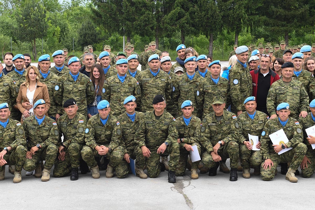 https://www.morh.hr/wp-content/gallery/povratak-2-hrvcon-a-unifil-iz-operacije-un-a-u-libanonu/povratak_2hrvcon_libanon_unifil_300519_17.jpg