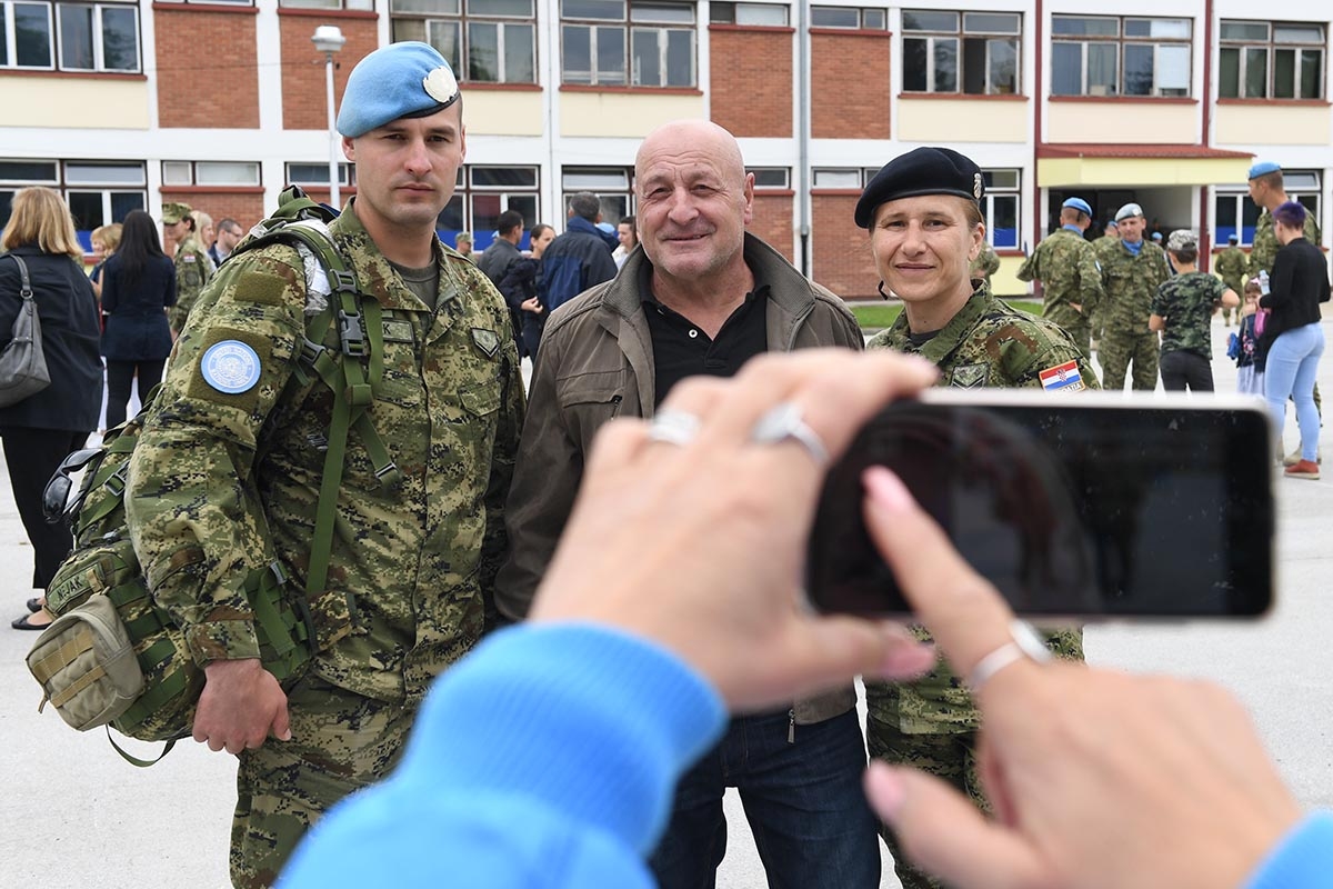 https://www.morh.hr/wp-content/gallery/povratak-2-hrvcon-a-unifil-iz-operacije-un-a-u-libanonu/povratak_2hrvcon_libanon_unifil_300519_20.jpg