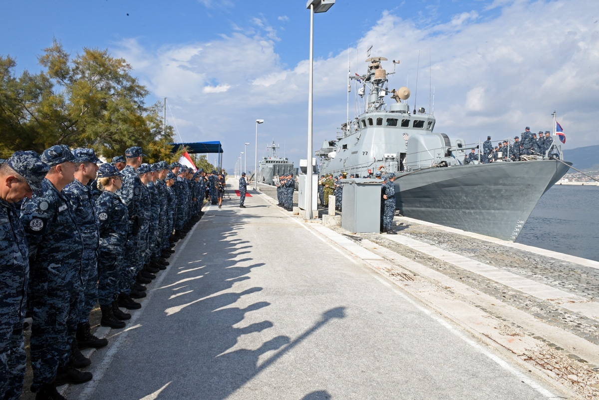 https://www.morh.hr/wp-content/gallery/povratak-broda-hrm-a-vukovar-iz-operacije-sea-guardian/povratak_rtop_vukovar_iz_operacije_sea_guardian_24092018_17.jpg
