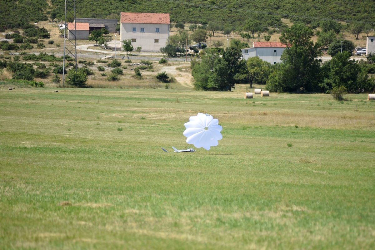 https://www.morh.hr/wp-content/gallery/predstavljen-besposadni-zrakoplovni-sustav-orbiter-3/bespilotna_letjelica_dron_19072019_23.jpg