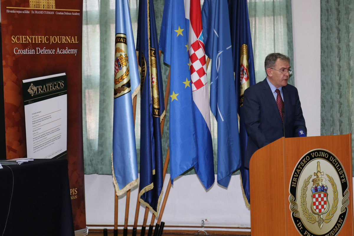 https://www.morh.hr/wp-content/gallery/predstavljen-prvi-hrvatski-vojno-znanstveni-casopis-strategos/strategos_15032017_07.jpg