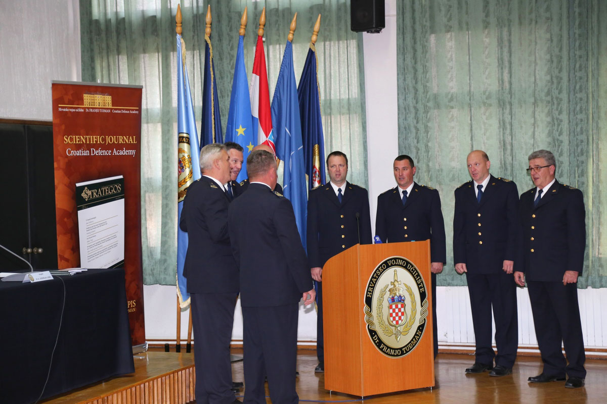 https://www.morh.hr/wp-content/gallery/predstavljen-prvi-hrvatski-vojno-znanstveni-casopis-strategos/strategos_15032017_08.jpg